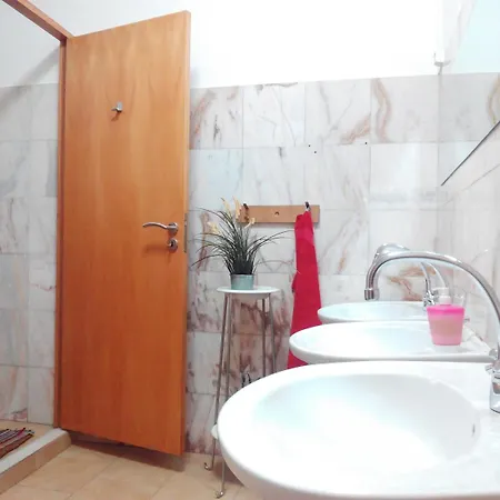 Refuge In Santa Marta Lisboa