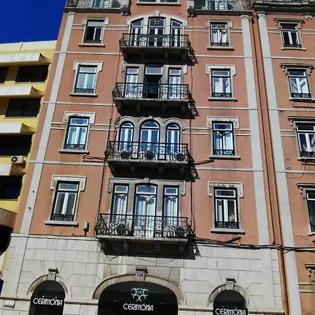 Refuge In Santa Marta 2* リスボン